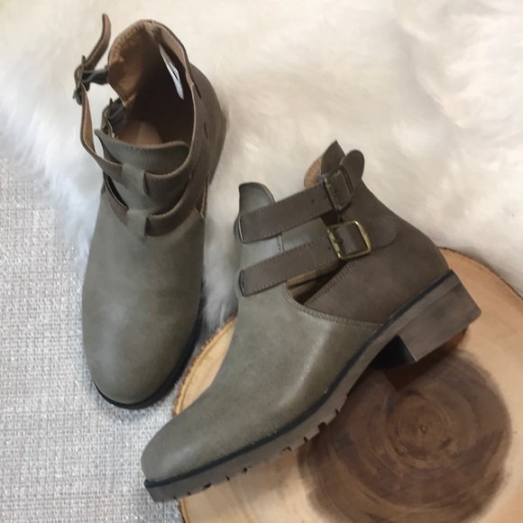 Muk Luks Shoes - Muk Luks gray brown strap booties 6